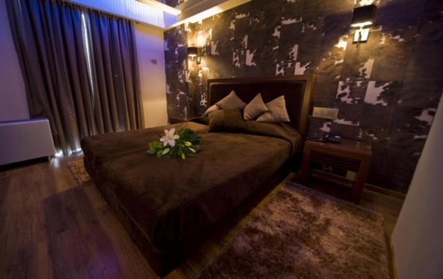 Hotel Prive Skaramangás Exteriör bild