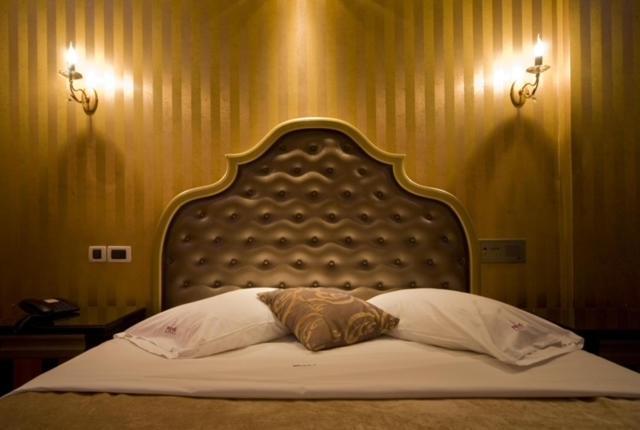 Hotel Prive Skaramangás Exteriör bild